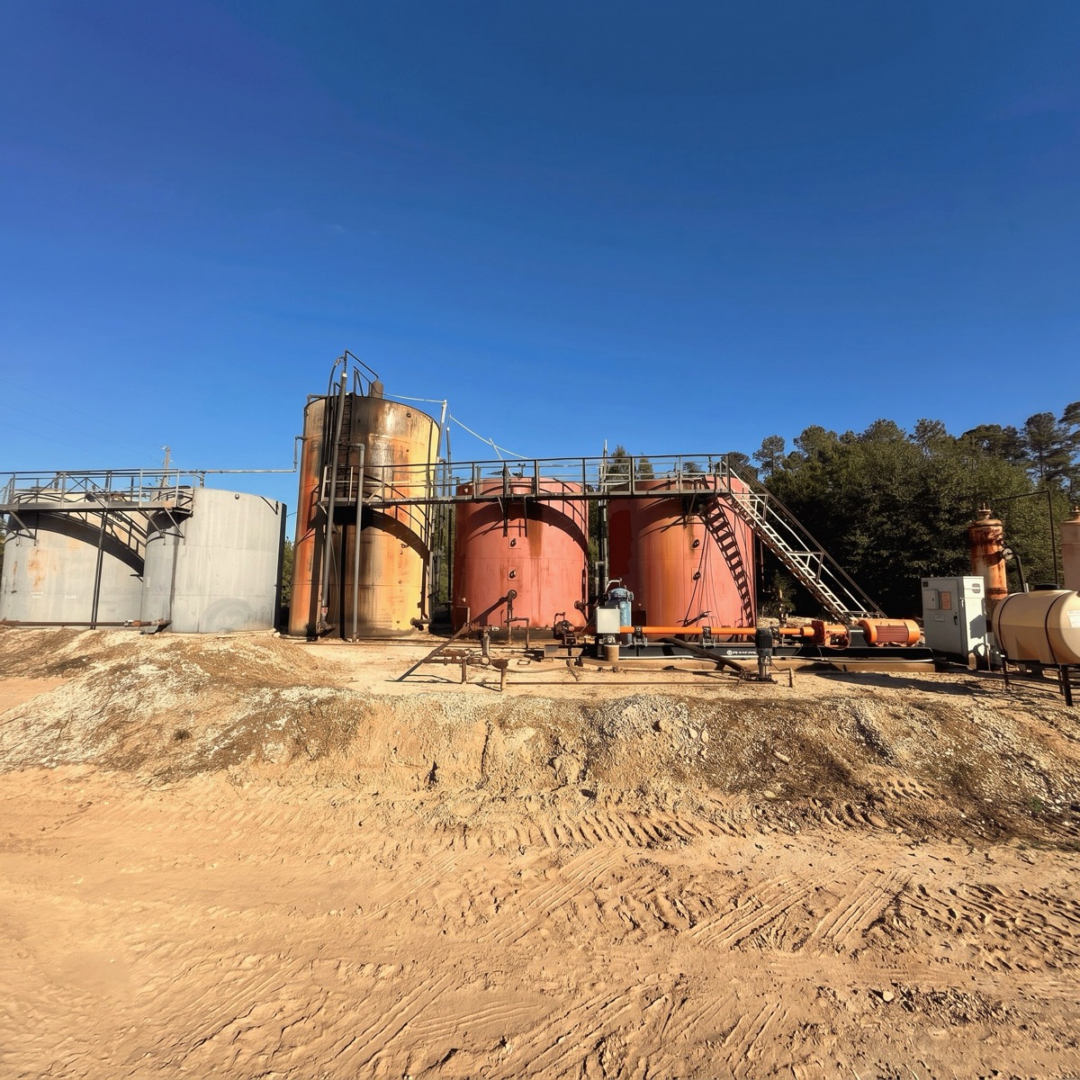 Tank battery, on site